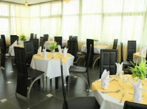 Oasis Hotel Apartment image 7
