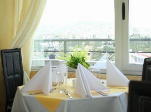 Oasis Hotel Apartment image 9